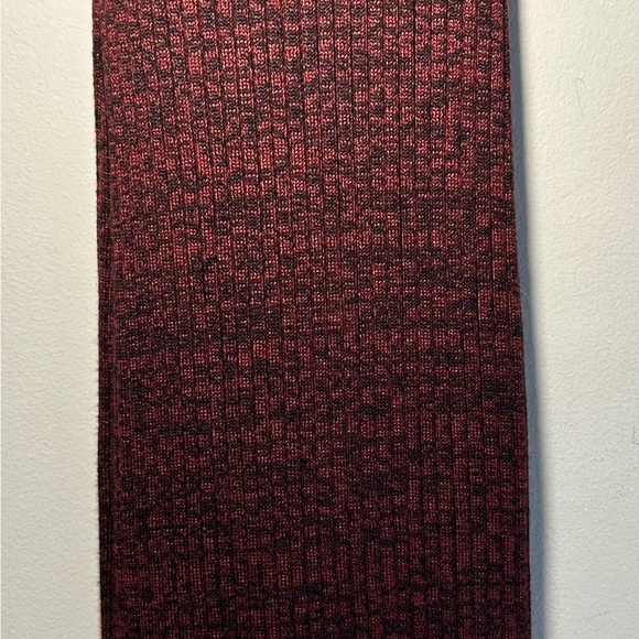 NWOT House of Harlow 1960 women’s maroon knit dress and is ankle length size XS - Picture 4 of 7